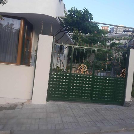 Rezart Apartment Sarandë Exterior foto
